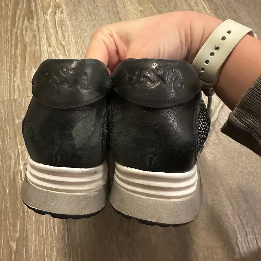 Ash Leather Sneaker